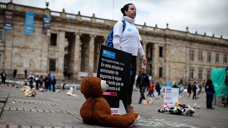 Cadena perpetua para los violadores de niños y niñas entra en vigor en Colombia